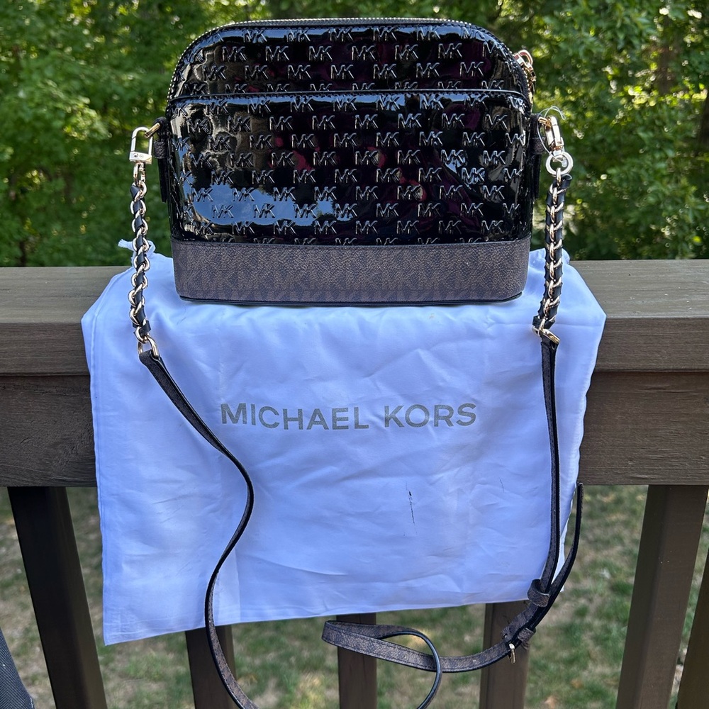 Michael Kors Black with Brown Jet Set Dome crossbody - Picture 2 of 9